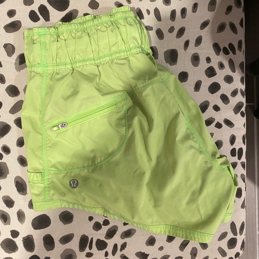 Lululemon drawstring shorts (size 10)